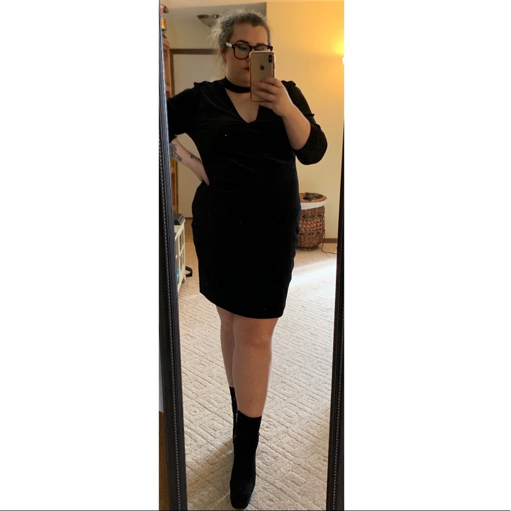 Forever 21+ Black Velvet Choker Dress